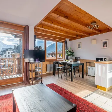 Apartment 55 M With Balconies And Mont Blanc View