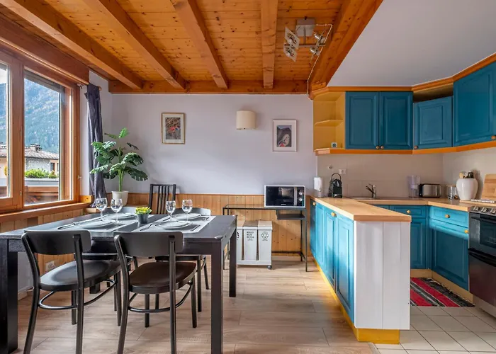 Appartamento 55 M With Balconies And Mont Blanc View *